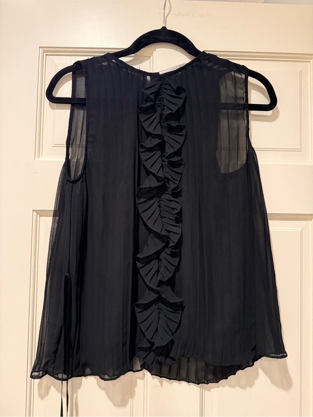 Wendy Katlen Black Sleeveless Chiffon Blouse with Ruffle Back